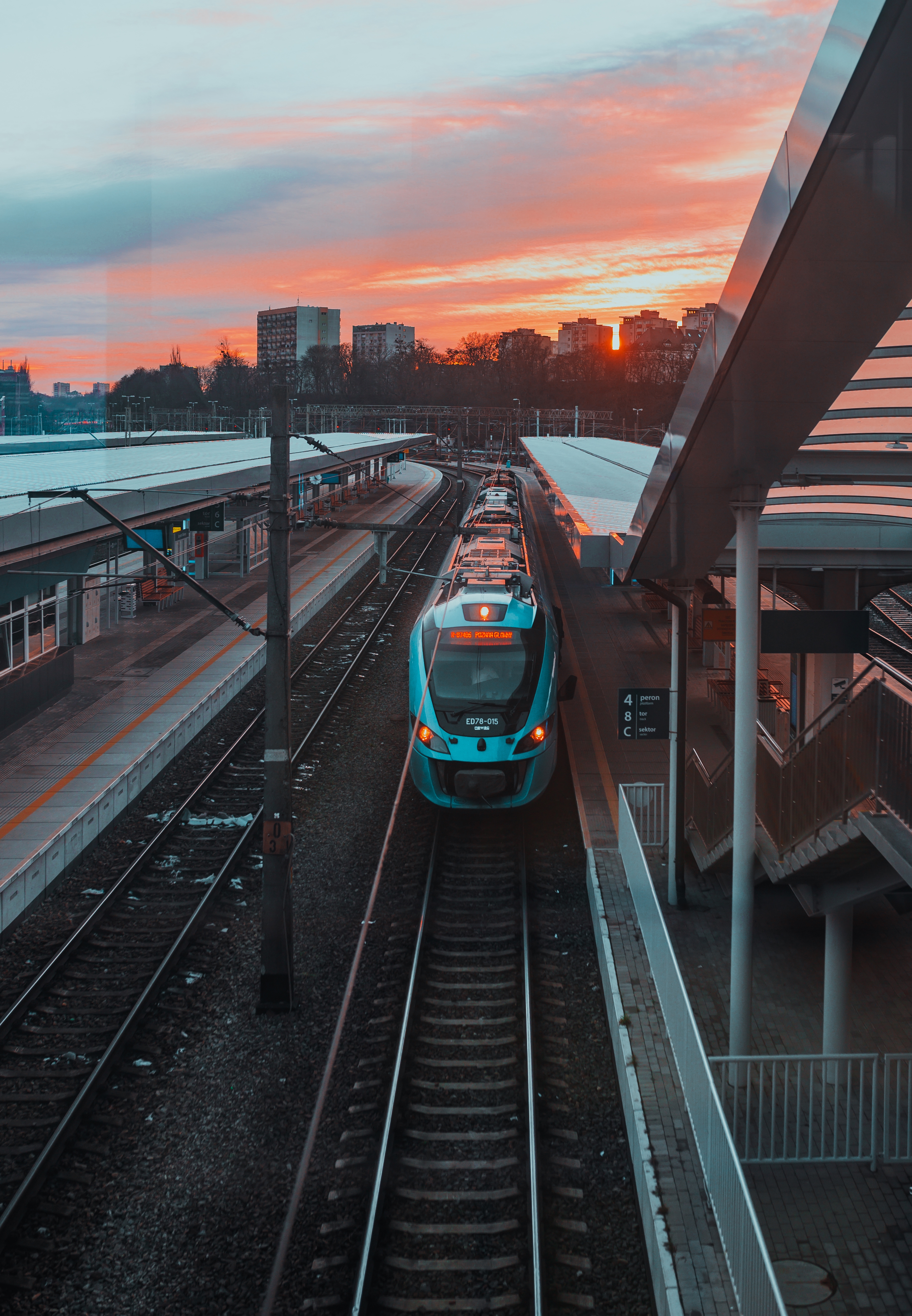 modern train modern train